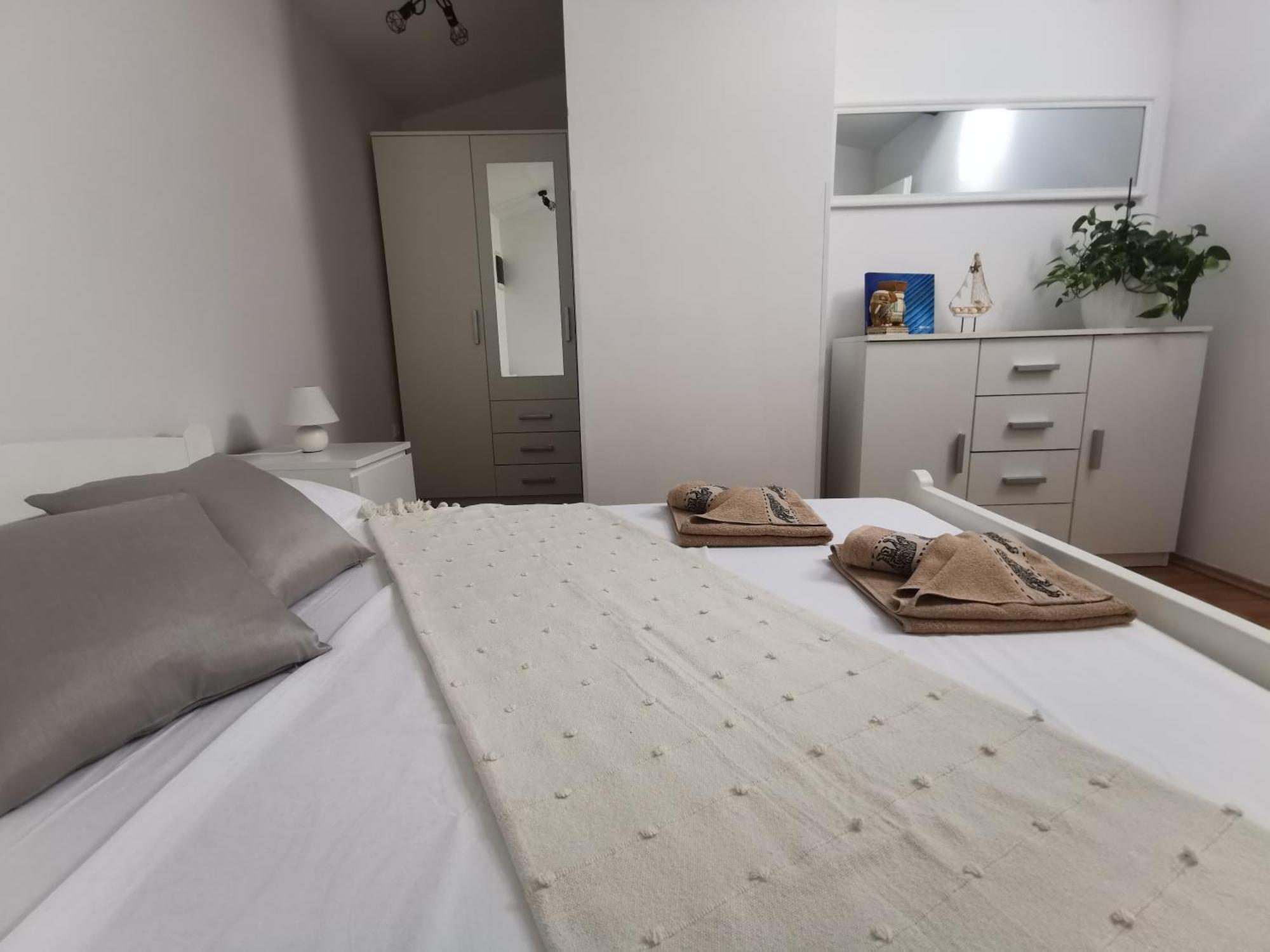 Apartment Katy พูลา ภายนอก รูปภาพ